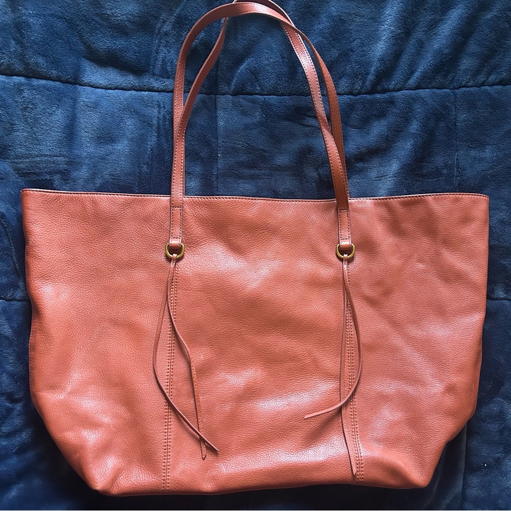 HOBO Kingston Leather Tote-Lightly Used.